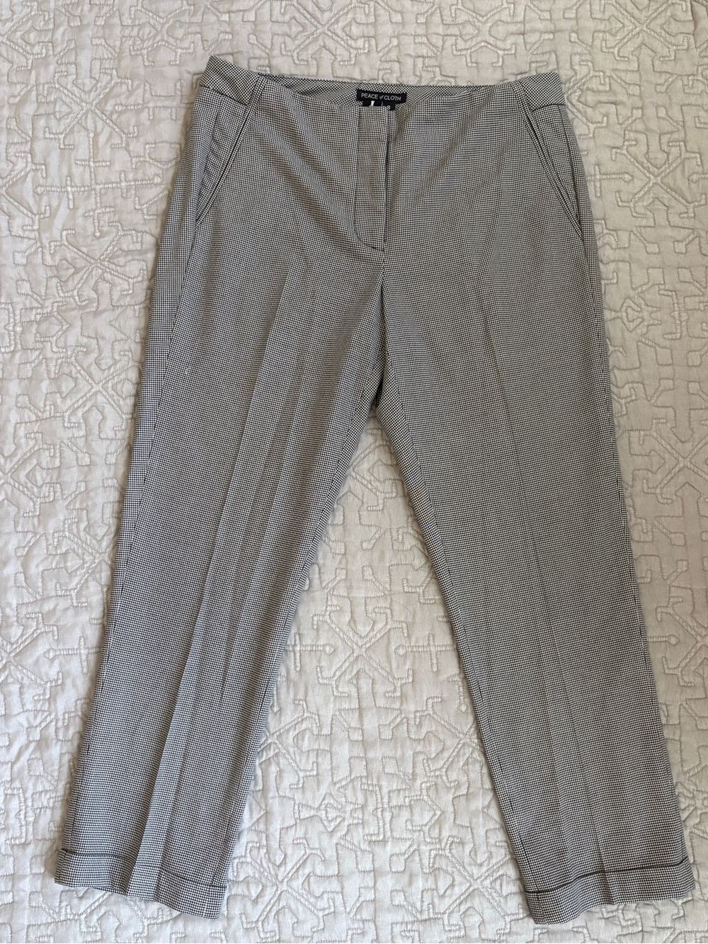 Peace of Cloth black and white houndstooth cropped stretch pant size 8
